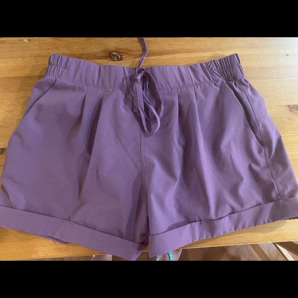 ZYIA lilac summer shorts